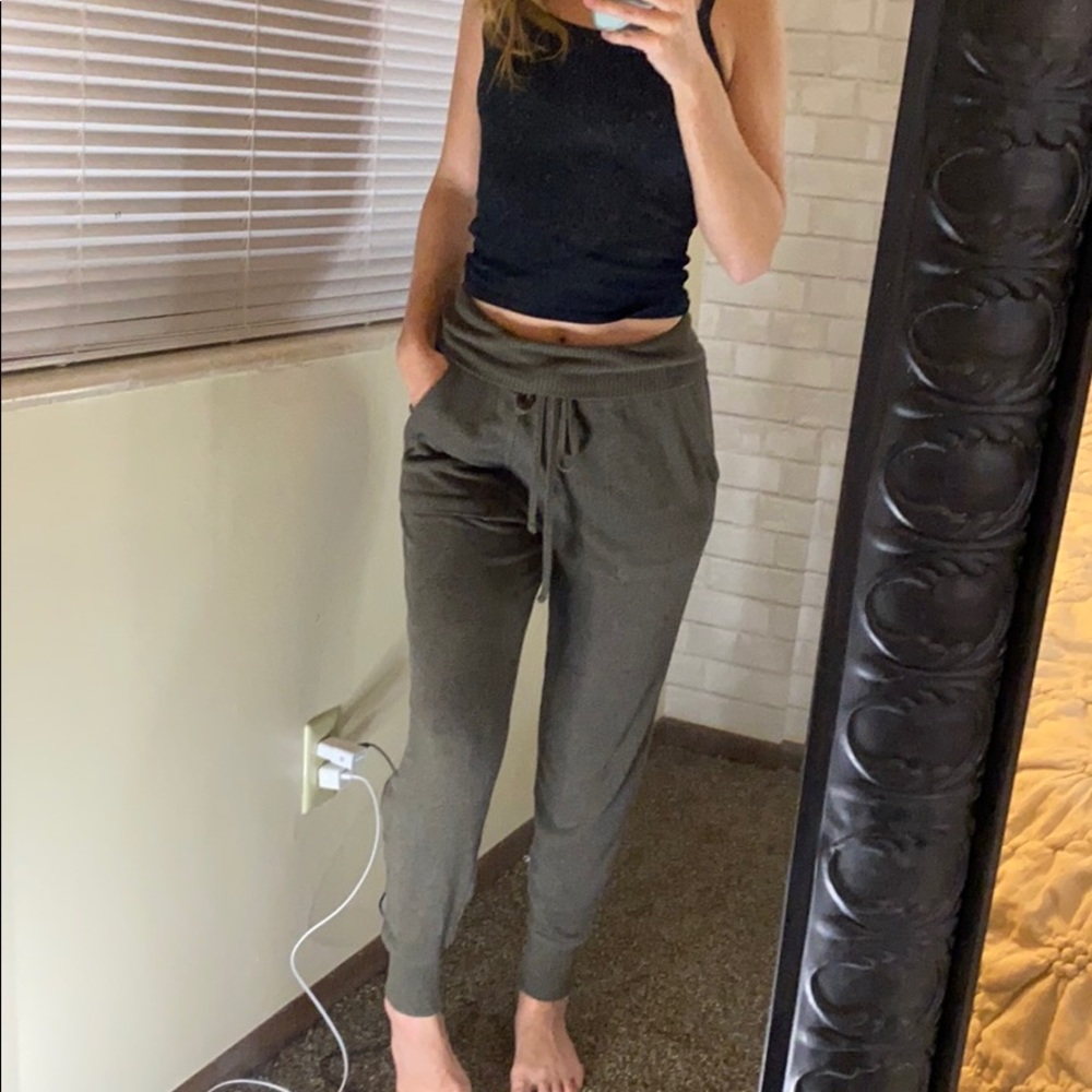Aerie joggers